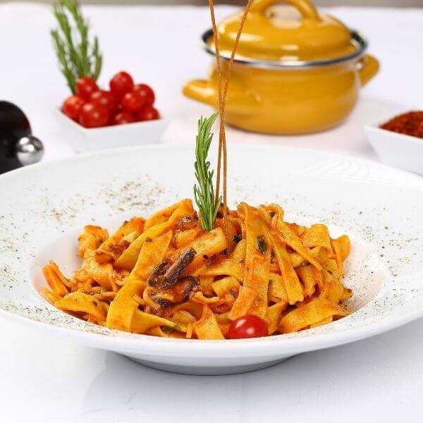 Tomato Pasta with Basil and Cheese