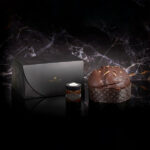 Panettone with dark chocolate and gold MODICA CHOCOLATE CREAM We accompany our panettone with the famous chocolate cream of modica. In fact, we get a really special panettone Format: 200 gr Place of origin: Sicily